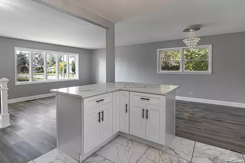 7553 S Oketo Ave, Bridgeview, IL 60455 photo 13