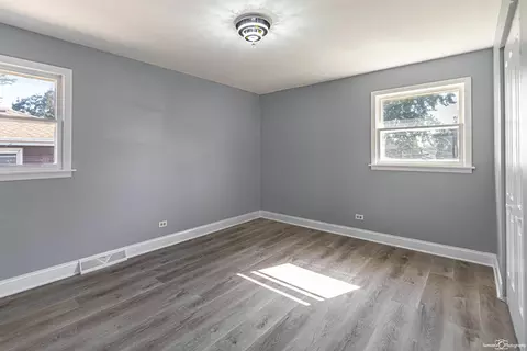 7553 S Oketo Ave, Bridgeview, IL 60455 photo 18