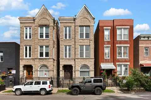 1952 W Huron St, Chicago, IL 60622