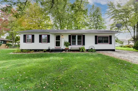 419 W Charles St, Mclean, IL 61754