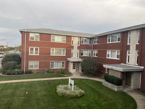 4149 W 79th St #2N, Chicago, IL 60652