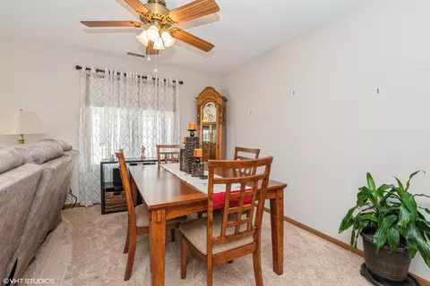 2640 Eagle Dr, Joliet, IL 60436 photo 3