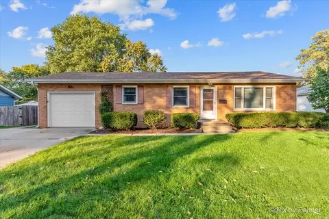 507 Harmony Dr, North Aurora, IL 60542