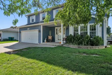 1131 Cathy Dr, Joliet, IL 60431