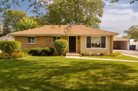 8131 S 84th Ave, Justice, IL 60458