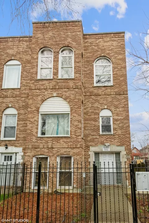 322 S Mozart St, Chicago, IL 60612
