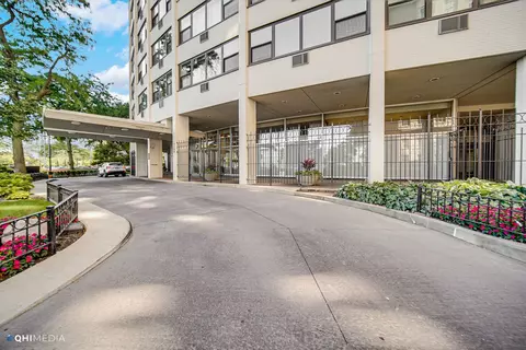 1150 N Lake Shore Dr #9G, Chicago, IL 60611