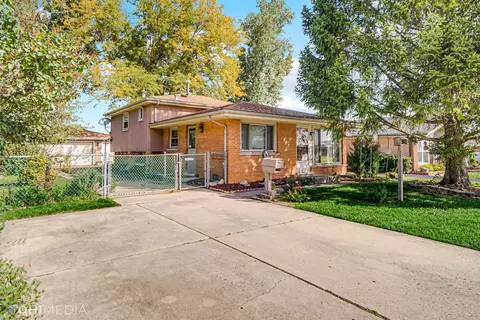 3958 152nd St, Midlothian, IL 60445