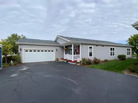 45 Rocking Horse Ln, Grayslake, IL 60030