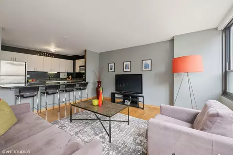 33 E Cedar St #6F, Chicago, IL 60611 photo 3