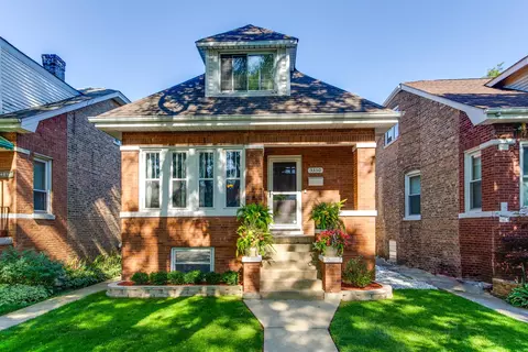 5350 N Ludlam Ave, Chicago, IL 60630