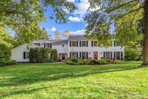 1485 Turkey Trl, Inverness, IL 60067