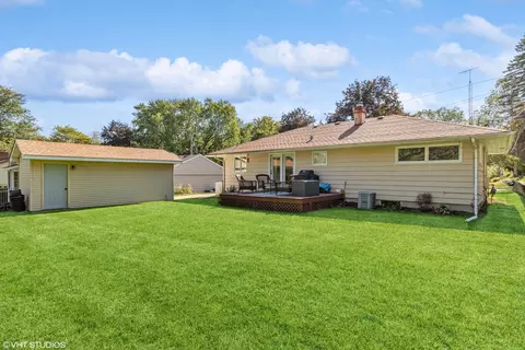 64 Edwards Ave, West Dundee, IL 60118 photo 15