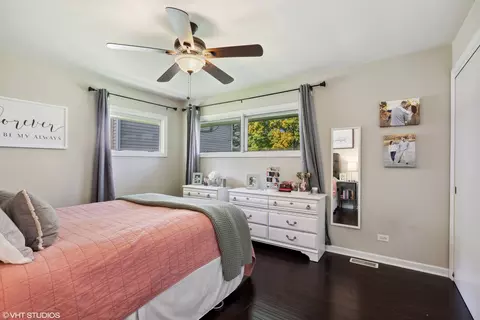 64 Edwards Ave, West Dundee, IL 60118 photo 8