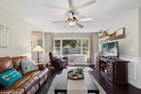 64 Edwards Ave, West Dundee, IL 60118 photo 5