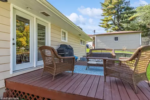 64 Edwards Ave, West Dundee, IL 60118 photo 12