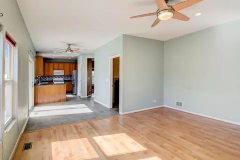 2071 Norwich Dr, Bartlett, IL 60103 photo 10