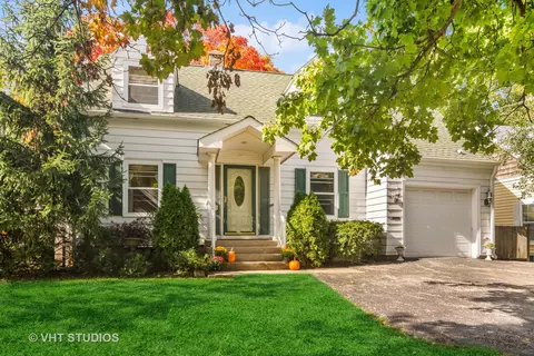 240 S Lake St, Grayslake, IL 60030