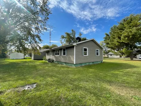 506 N John St, Fithian, IL 61844 photo 19