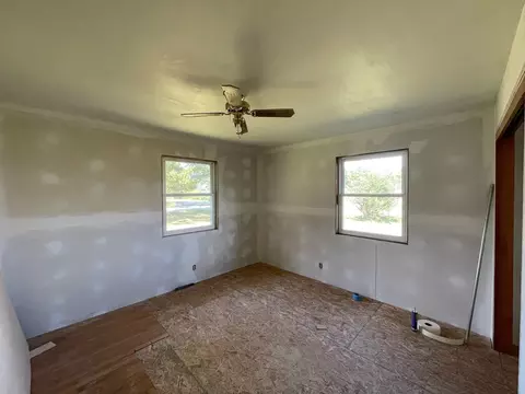 506 N John St, Fithian, IL 61844 photo 13