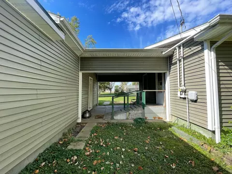 506 N John St, Fithian, IL 61844 photo 18