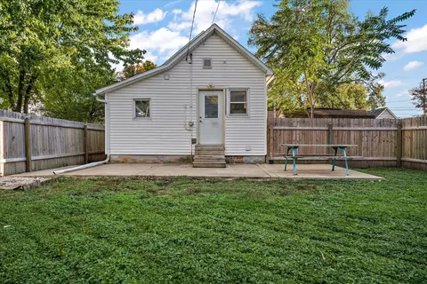 614 E Oakland Ave, Bloomington, IL 61701 photo 19