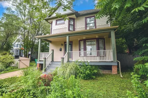 612 Julian St, Waukegan, IL 60085