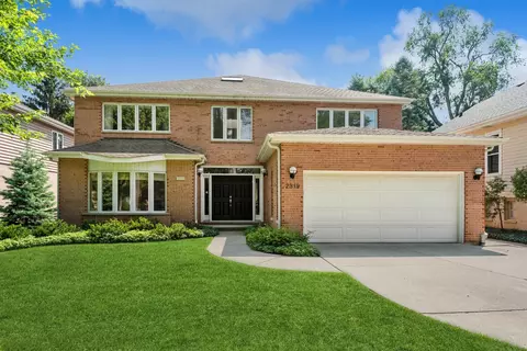 2319 Thornwood Ave, Wilmette, IL 60091