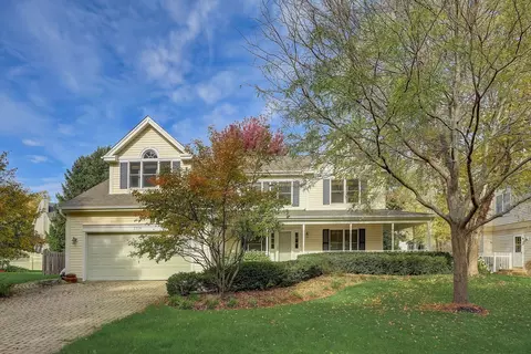 2316 Knowlton Dr, West Dundee, IL 60118