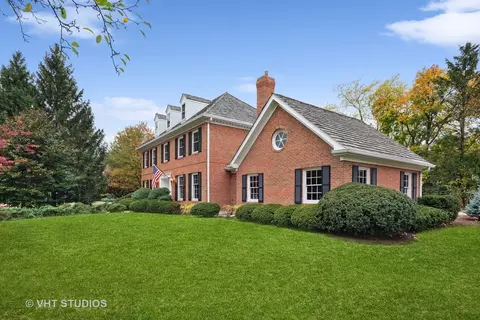 1155 Shady Ln, Wheaton, IL 60187 photo 2