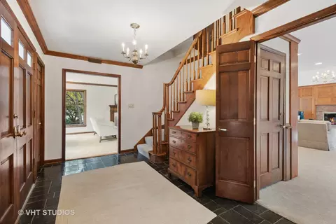 1155 Shady Ln, Wheaton, IL 60187 photo 5