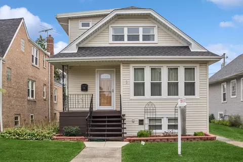 5815 W Newport Ave, Chicago, IL 60634