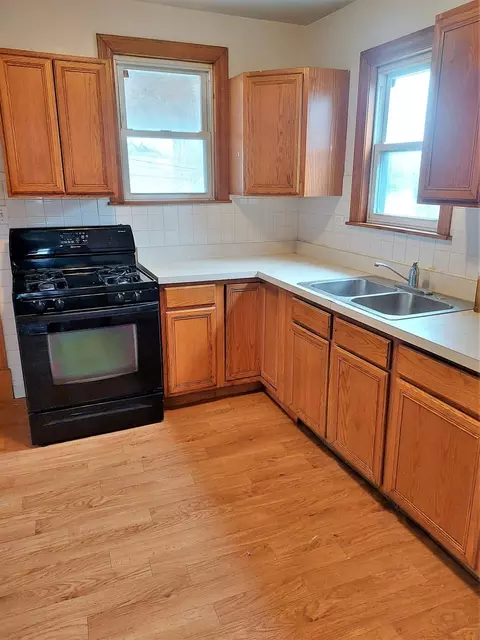 211 N Broadway St, Joliet, IL 60435 photo 5