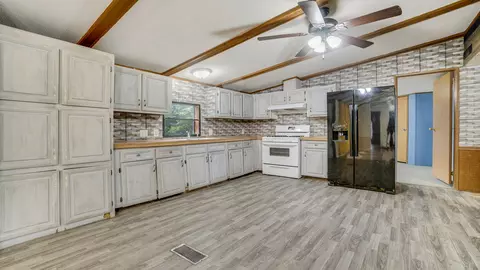 14708 E Il Route 72, Davis Junction, IL 61020 photo 17