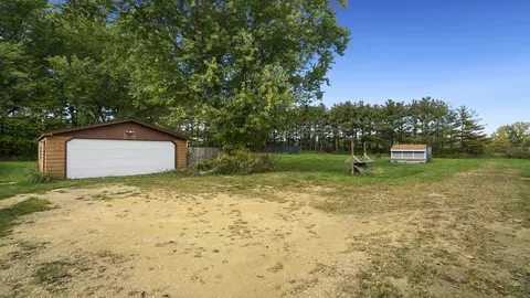14708 E Il Route 72, Davis Junction, IL 61020 photo 5