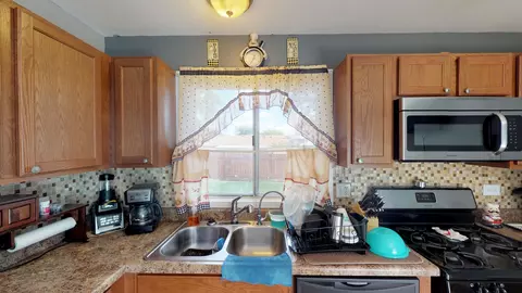 175 Highbury Dr, Elgin, IL 60120 photo 6