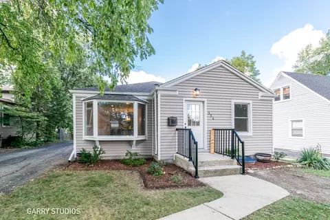 324 Bonnie Brae Ave, Itasca, IL 60143
