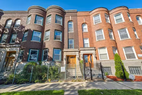 4718 S Saint Lawrence Ave #1, Chicago, IL 60615