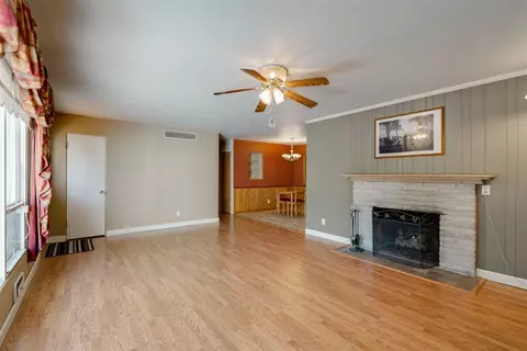 1205 Crescent Ln, Normal, IL 61761 photo 6
