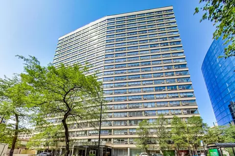 2930 N Sheridan Rd #1709, Chicago, IL 60657