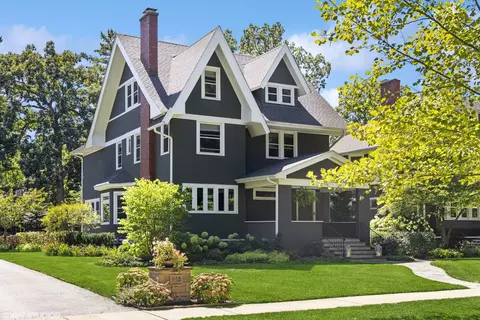 915 Ashland Ave, Wilmette, IL 60091