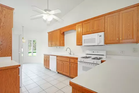 16006 Waterfront Cir, Plainfield, IL 60544 photo 8