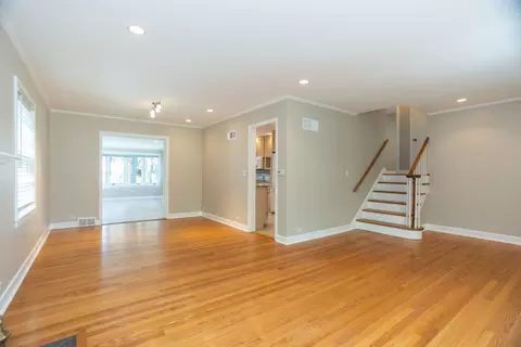 310 Wesley Ave, Evanston, IL 60202 photo 9