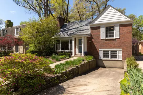 310 Wesley Ave, Evanston, IL 60202 photo 2