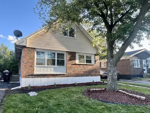 16931 Glen Oaks Dr, Country Club Hills, IL 60478