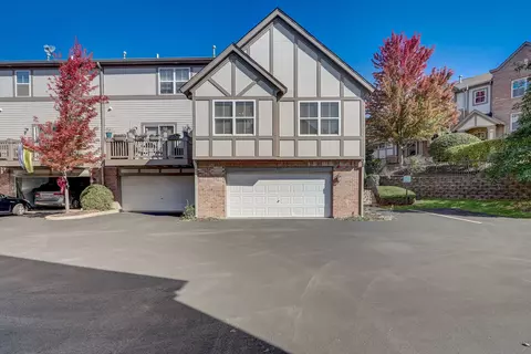 205 Rosehall Dr #205, Lake Zurich, IL 60047