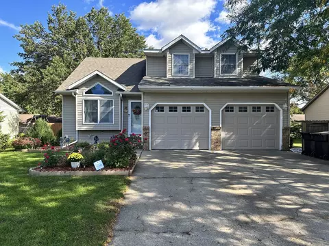 711 Marsha Ln, Rock Falls, IL 61071