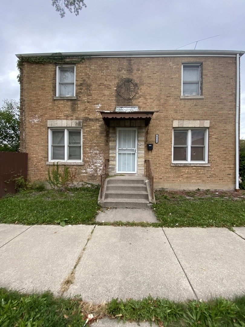 8258 S Marshfield Ave  