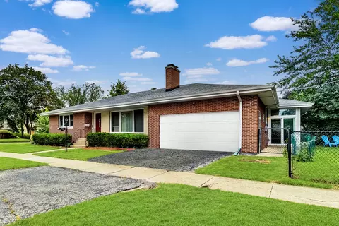 1033 Kent Ave, Park Ridge, IL 60068