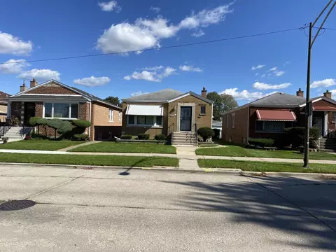 10747 S Emerald Ave, Chicago, IL 60628 photo 2